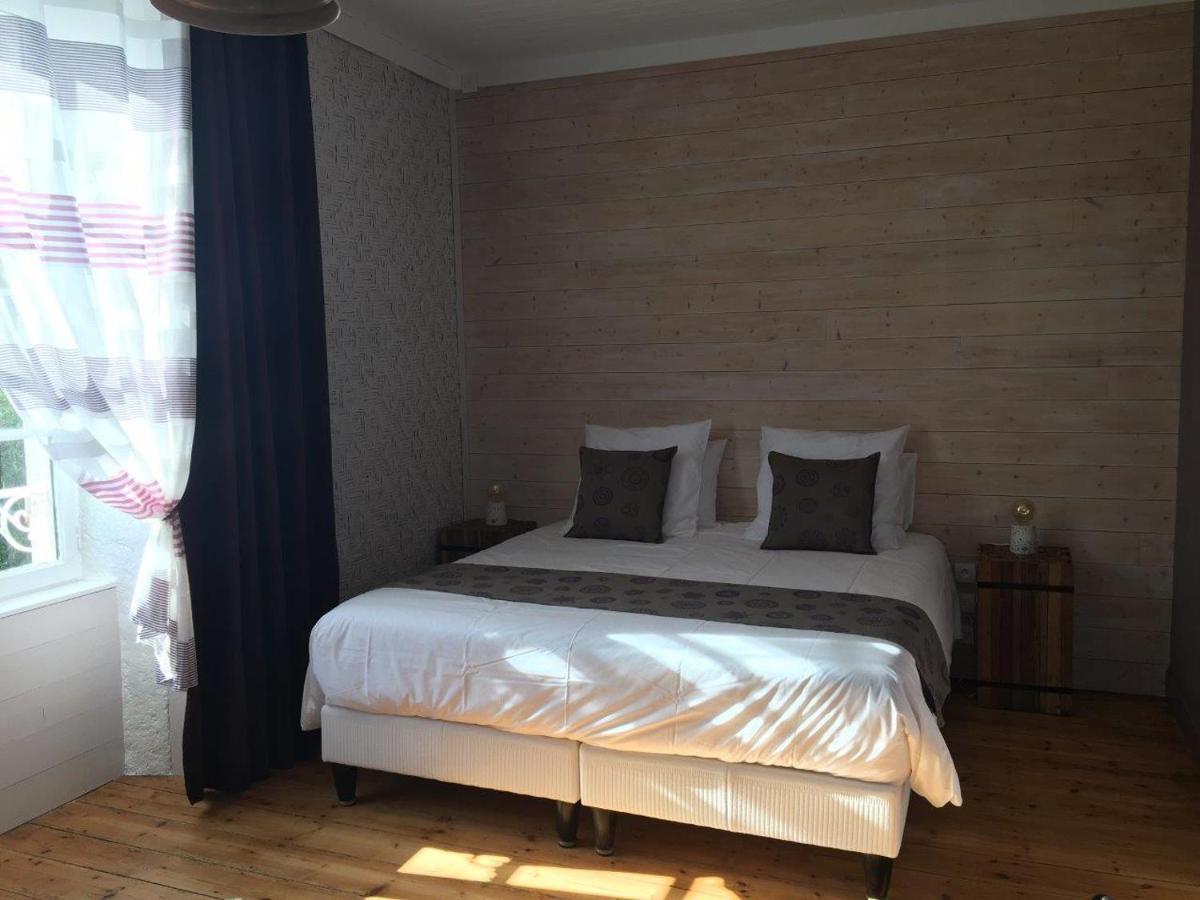 Tilleuls Et Bambous Hotel Saint-Sauveur-d'Aunis Buitenkant foto