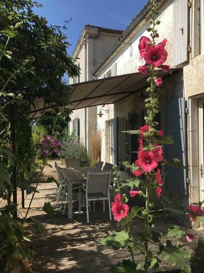 Tilleuls Et Bambous Hotel Saint-Sauveur-d'Aunis Buitenkant foto